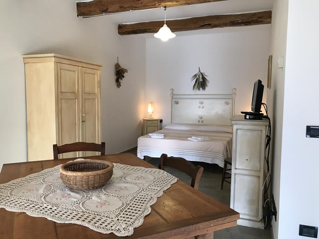 Casale San Giovanni Cura Nuova ภายนอก รูปภาพ