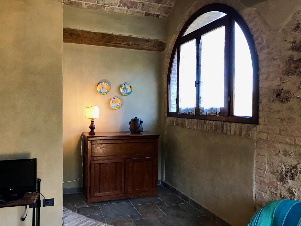 Casale San Giovanni Cura Nuova ภายนอก รูปภาพ