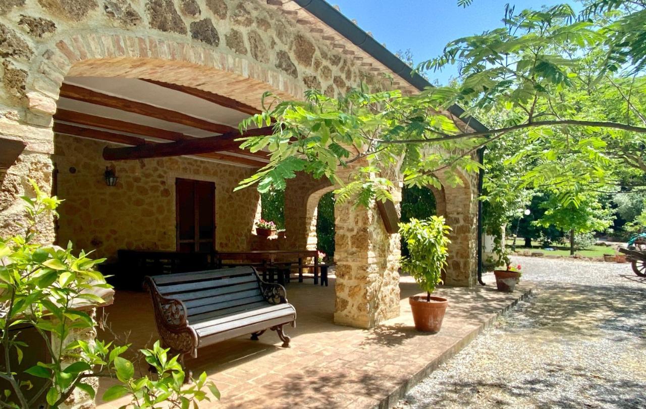 Casale San Giovanni Cura Nuova ภายนอก รูปภาพ